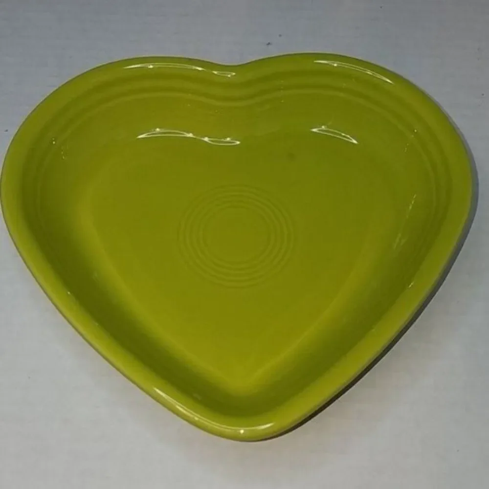 Fiestaware Fiesta Medium Heart Bowl Dish Lemongrass CONTAINER 19 OZ CERAMIC